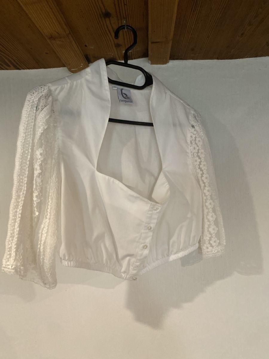 Blusen: Trachtenbluse Gr. 44,, mit Spitze,  Top – Neu (gemäss Beschreibung) aus Jonschwil von ssdvm