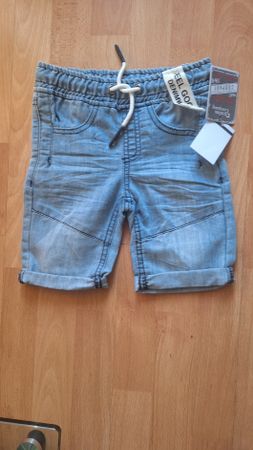 Short en jean garçon neuf avec étiquette 110