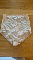 Triumph Bodyformer Slip Spitze Beige Grösse M neu