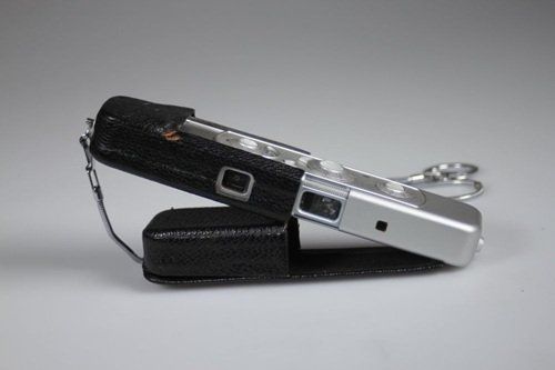 Minox Fotocamera: Minox-Spionagekamera – Usato da Richterswil venduto da BKGrahlke
