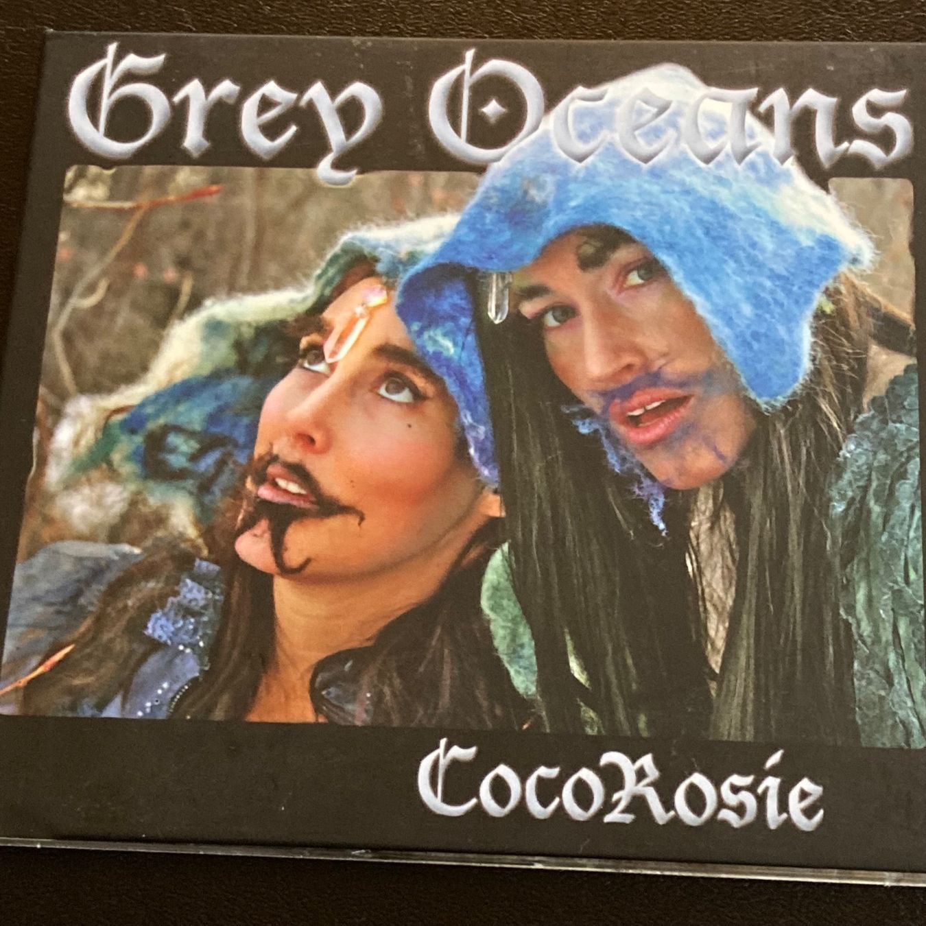 CDs: CocoRosie - Grey Oceans | Synth-Pop, Folk – Gebraucht aus Bern von Ntsamina