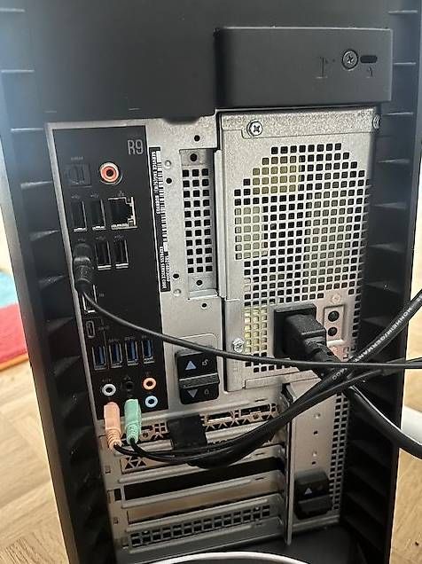 PCs: Alienware Aurora R9 Computer – Gebraucht aus Basel von  1