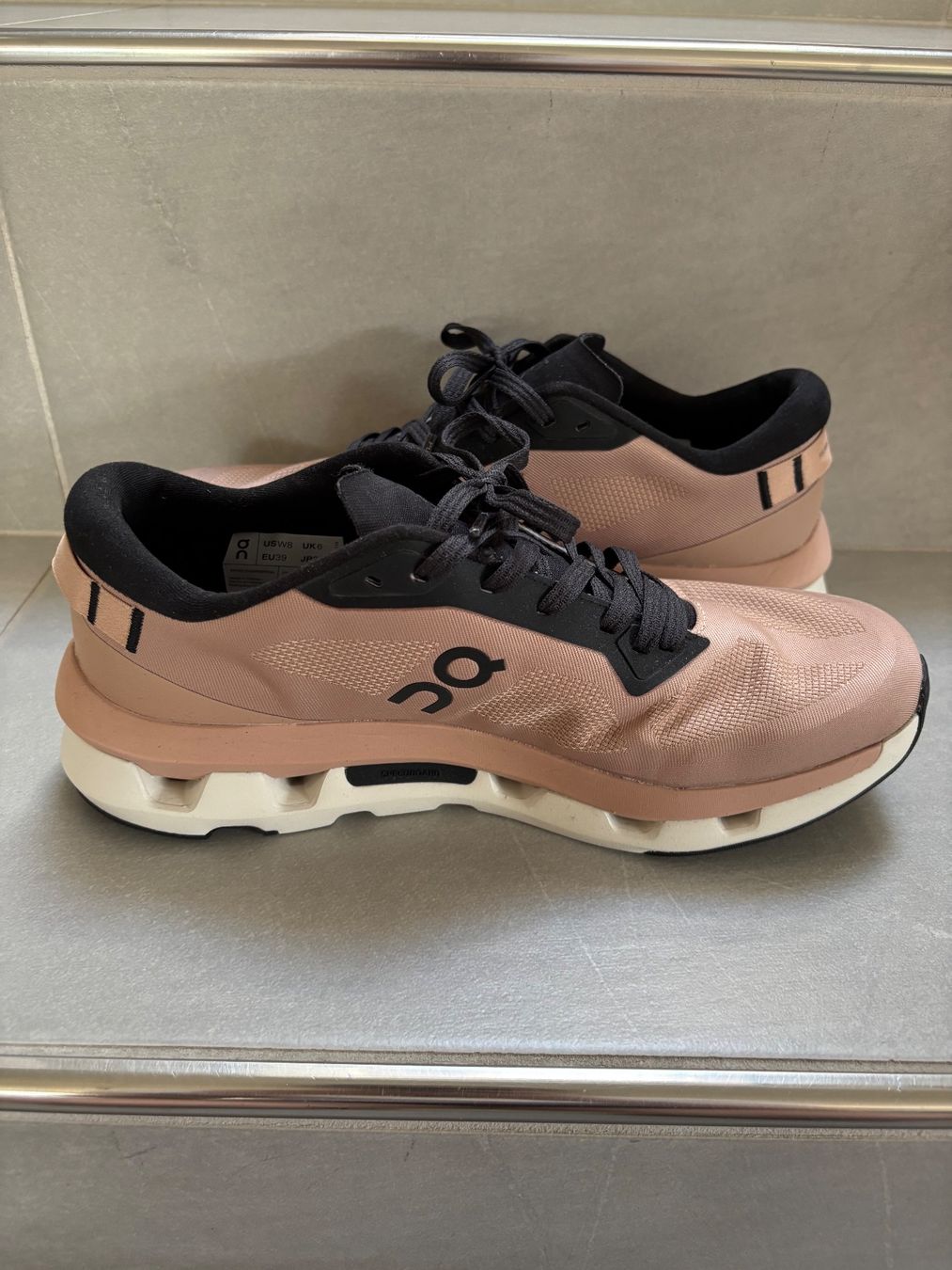 On Chaussures femmes: On Cloudzone – Neuf (Voir description) à Büsserach par vimeco.43 3
