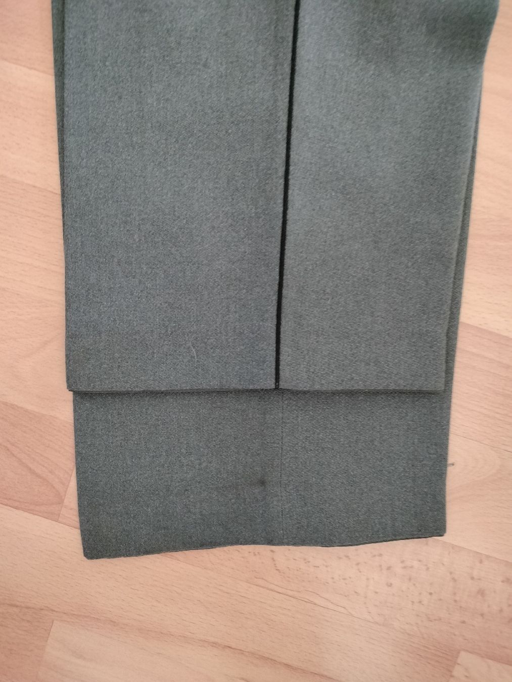 Schweizer Armee Uniformi: Antike Schweizer Armee Militär Uniform – Usato da Schwanden Sigrisw venduto da cadieux71 5