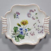Plateau de presentation ancien porcelaine Weimar Ilka Flora