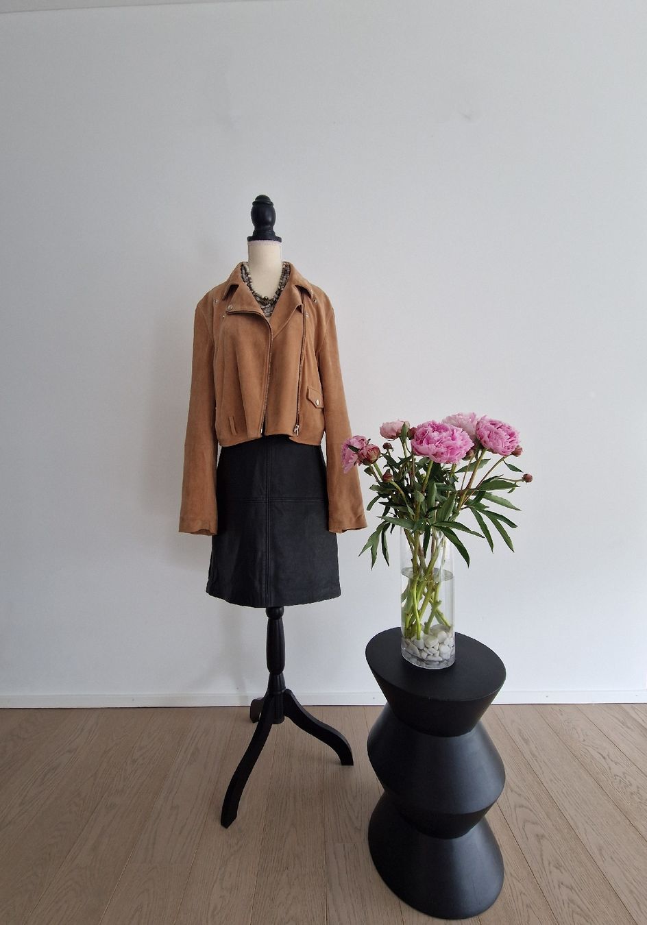 Maddison Gonne: MADDISON Jupe Echtleder 100% Gr. 40 – Nuovo (secondo la descrizione) da Horgen venduto da akkohappyshopping