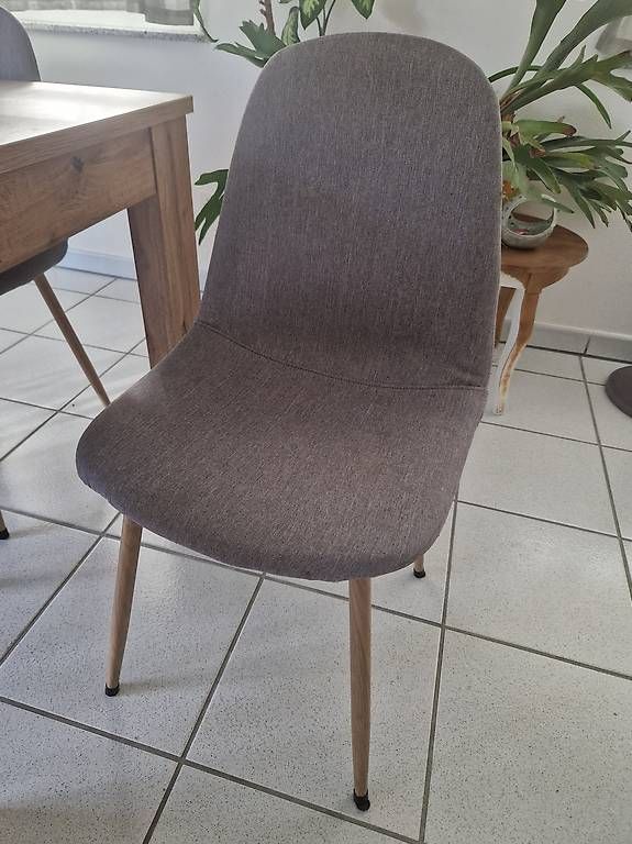 Tische: Tavolo e sedie – Gebraucht aus Aurigeno von dan_2xx2 1