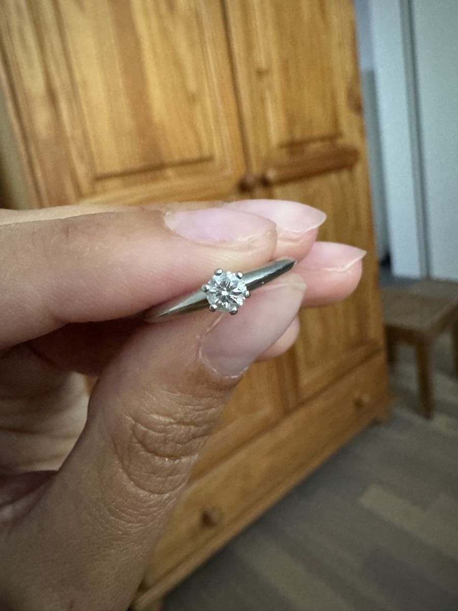 Tiffany & Co. Bagues: Tiffany Solitaire Ring Weissgold + Diamant – D'occasion à Rickenbach Sulz par Selina9 2