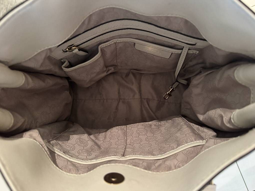 Borse da donna: Michael Kors Tasche - Beige – Usato da Steffisburg venduto da Shiraay 3