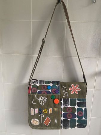 Neuw. Umhängetasche  Boho Style Olivgrün/Mehrfarbig