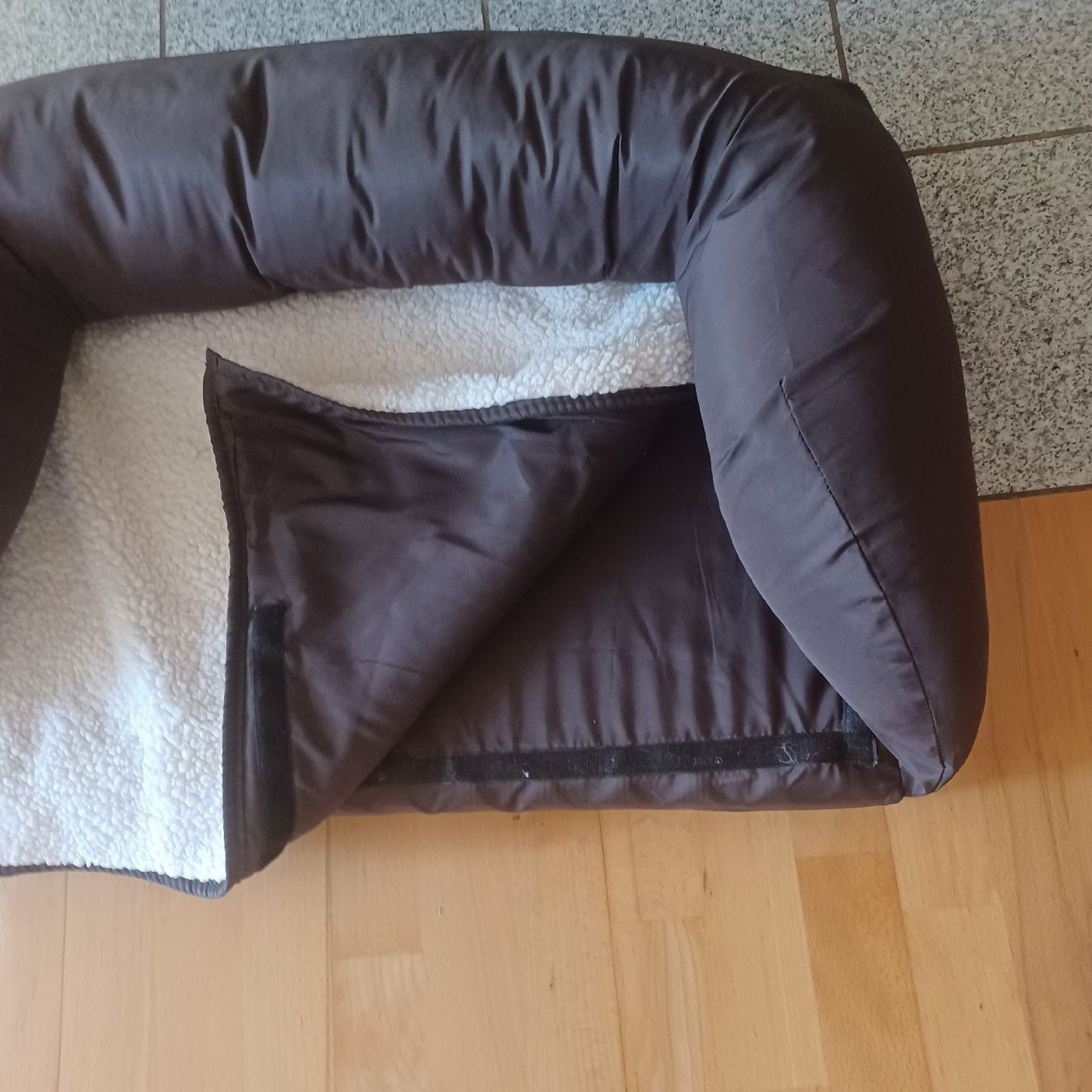 Liege- & Schlafplätze: Hundbett, Hundeliege – Gebraucht aus Waldkirch von Fantasia-101 1