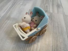 Sylvanian Families Schokoladenhasen Zwillinge + Kinderwagen