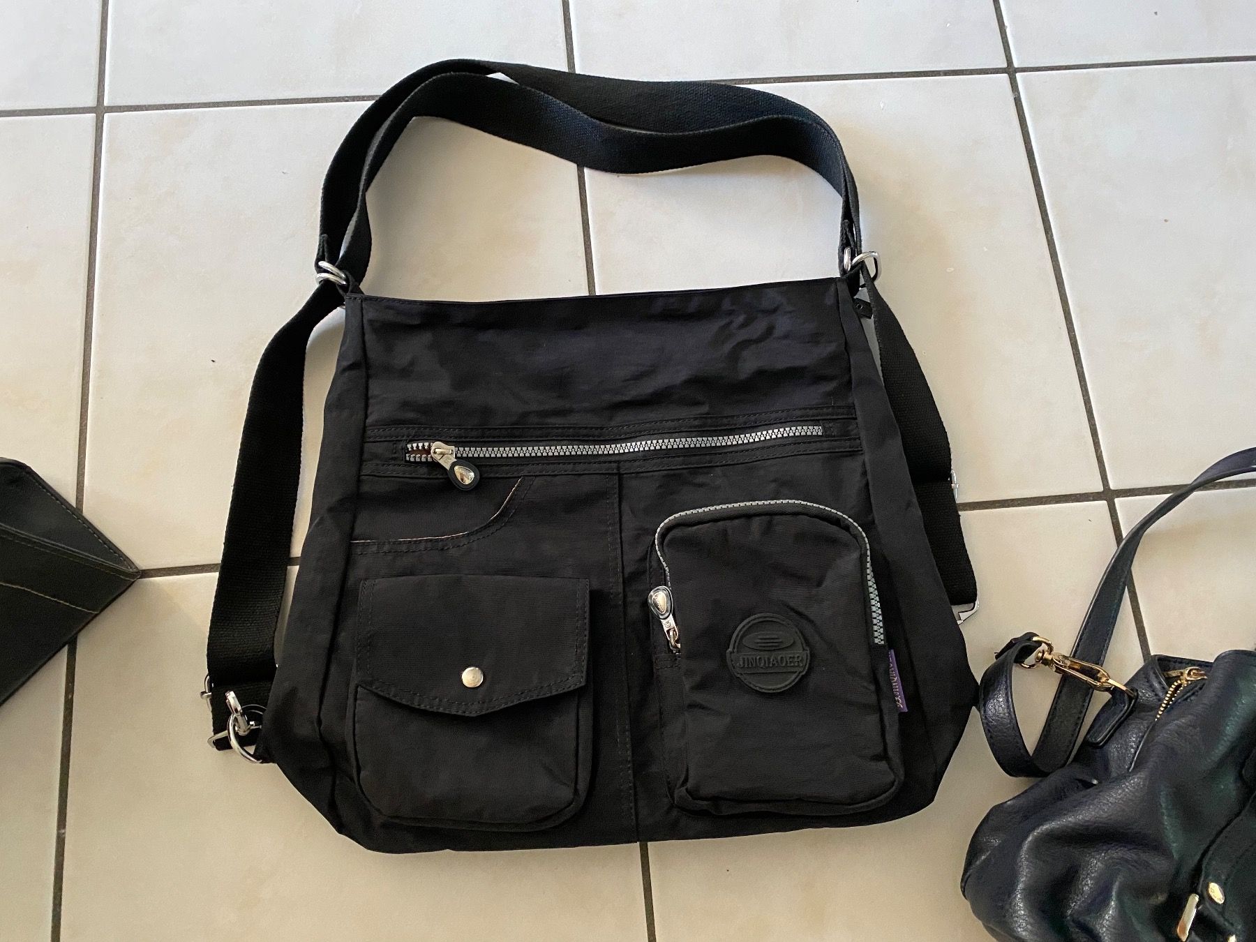 Borse da donna: Lot de 3 sac à main – Usato da Savagnier venduto da Pivovar2 2