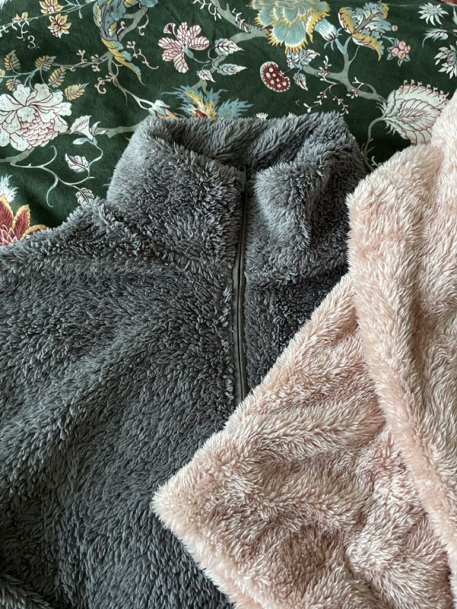 H&M Maglioni & Felpe: 2 Kuschelpullover Rosa und Grau in Gr. M – Usato da Niederwangen BE venduto da Diva_74 2