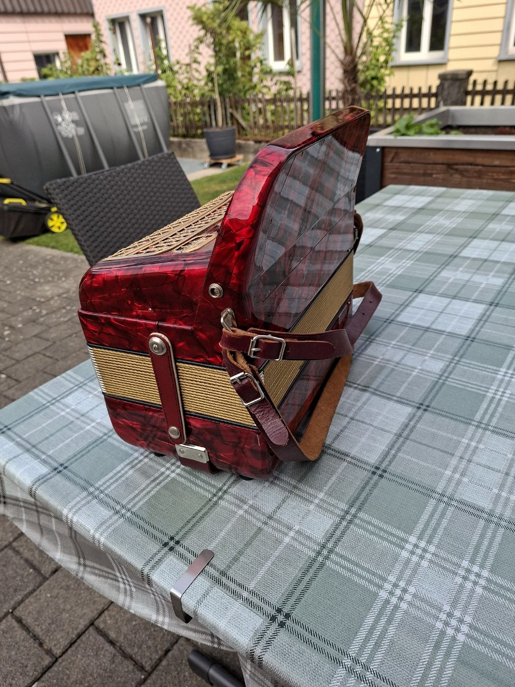 Hohner Strumenti musicali: 2 Akkordeon Hohner – Usato da Bütschwil venduto da maelli. 1