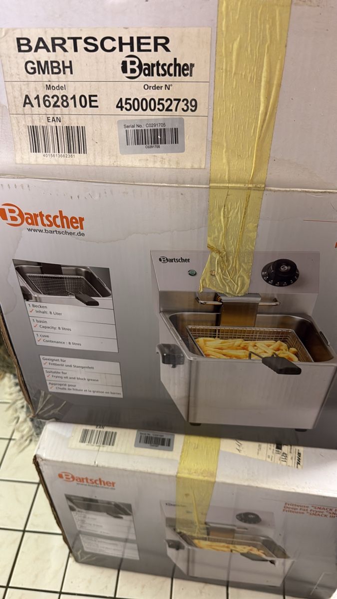Bartscher Elettrodomestici da cucina: Zwei Fritteuse Bartscher Snack III, neu, – Nuovo e nell'imballaggio originale da Muttenz venduto da starwatch