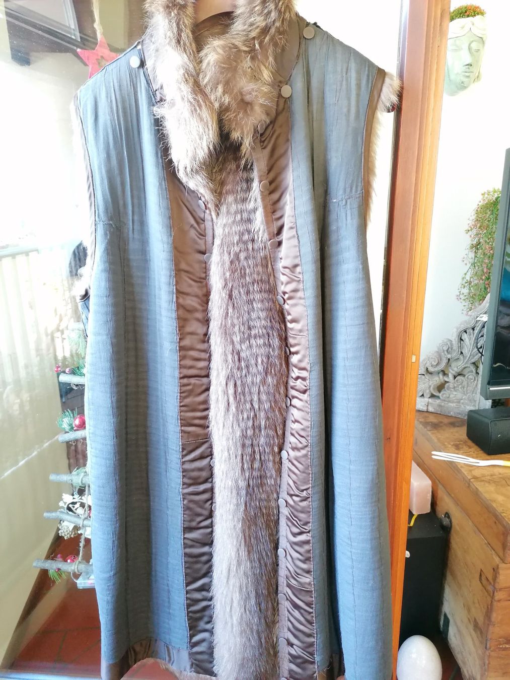 Mäntel: Mantel mit echt Pelz innenfutter braun gr 38 – Gebraucht aus Bedigliora von Dolcezza0 5