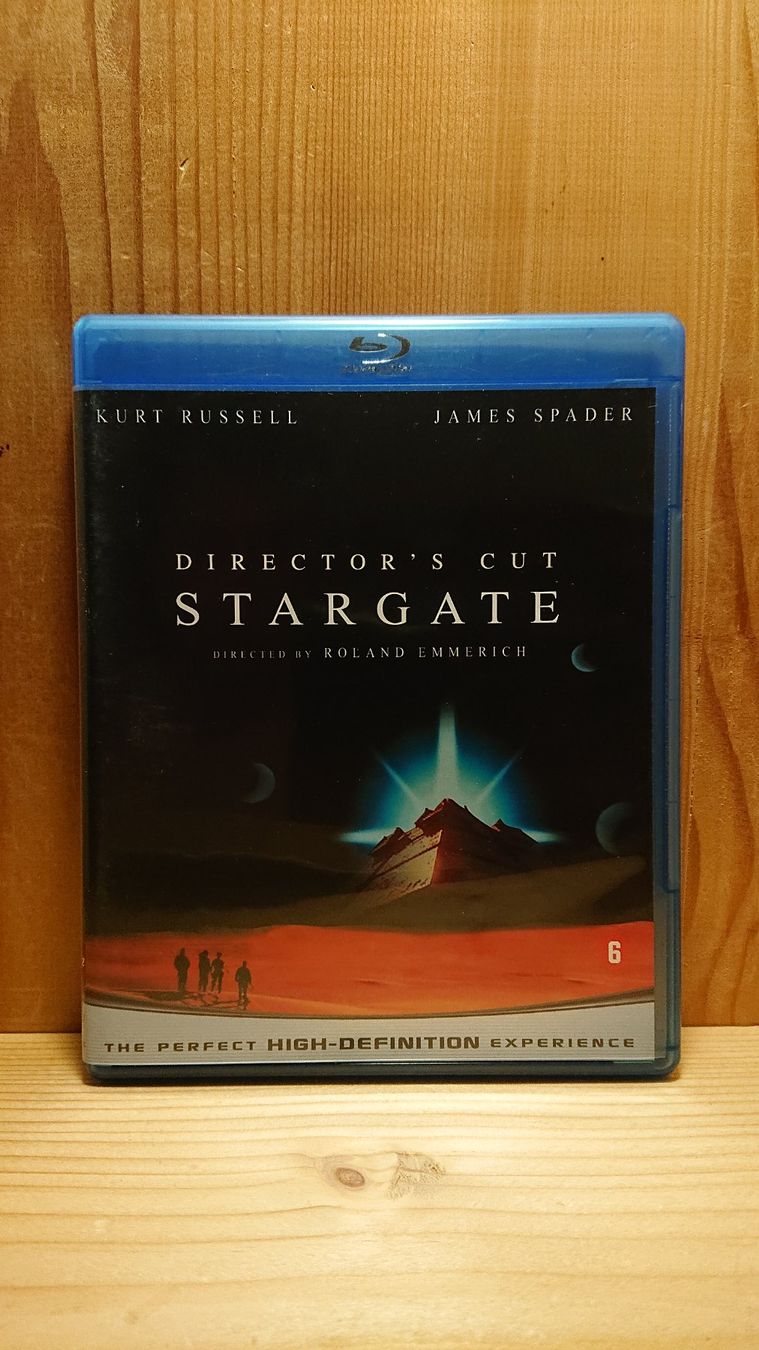 Tous les DVDs: STARGATE Blu-Ray Director's Cut Holländisch Version – D'occasion à Wilderswil par Exebub