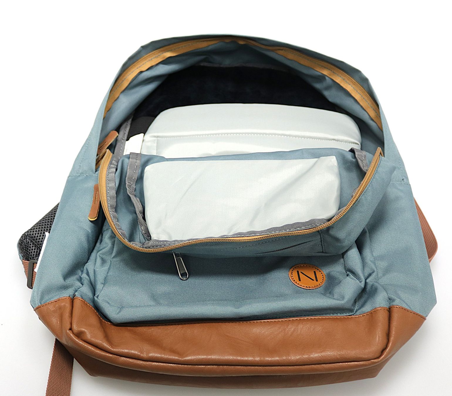 46 Nord Rucksäcke: Rucksack 46 Nord graublau – Gebraucht aus Volketswil von brockipfannenstil 4