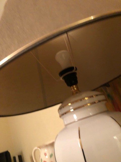 Lampade: Lampe de salon en émail avec abat jour – Usato da Chézard St Martin venduto da schmitt 2