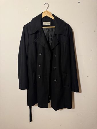 Schwarzer Damen-Wintermantel Grösse 48 C&A – Warm & Elegant!