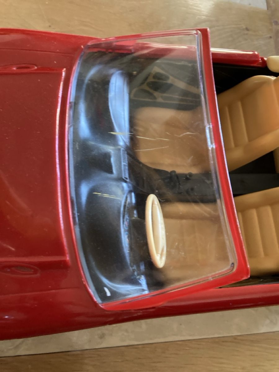 Giocattoli: Voiture Barbie décapotable mustang – Usato da Bursinel venduto da SeveralLives 3