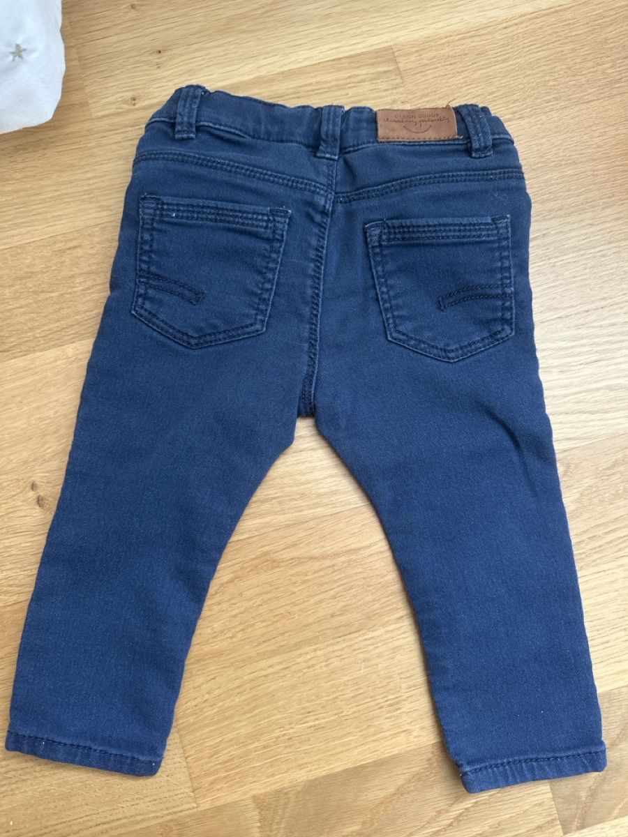 Pantaloni: Blaue Baby-Jeans Größe 80 neu – Usato da St. Gallen venduto da adr_l9jg 1