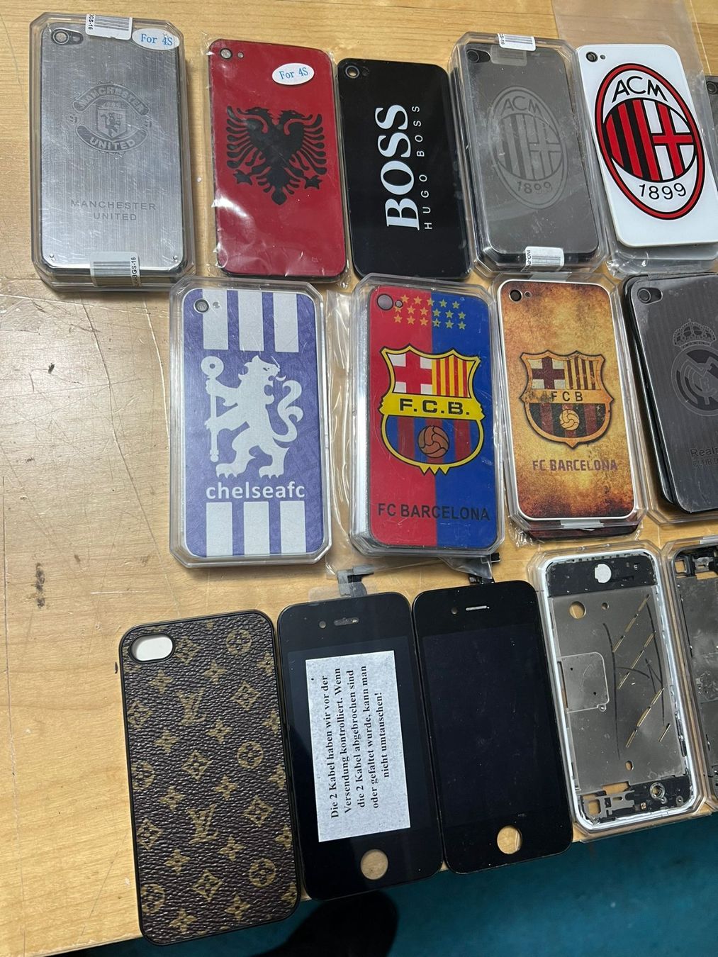Apple Cover & Protezioni schermo: Iphone 4 / 4S Zubehör Bildschirm, Backcovers – Nuovo (secondo la descrizione) da Lupfig venduto da Pluribus 1