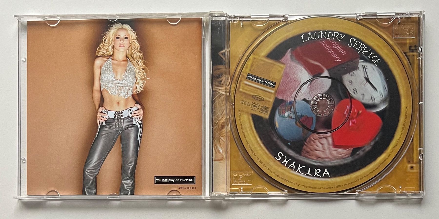 CD: Shakira / Laundry Service – Usato da Näfels venduto da rottabi 2
