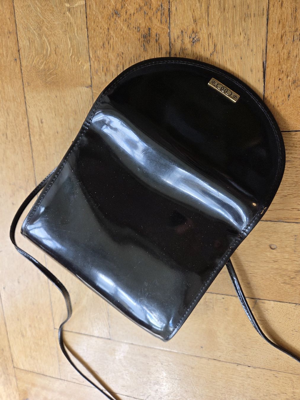 Taschen für Damen: Sac vintage verni noir – Gebraucht aus Territet von Cenh 4