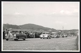 Fotografie Salzburg-Liefering, Auto Merc