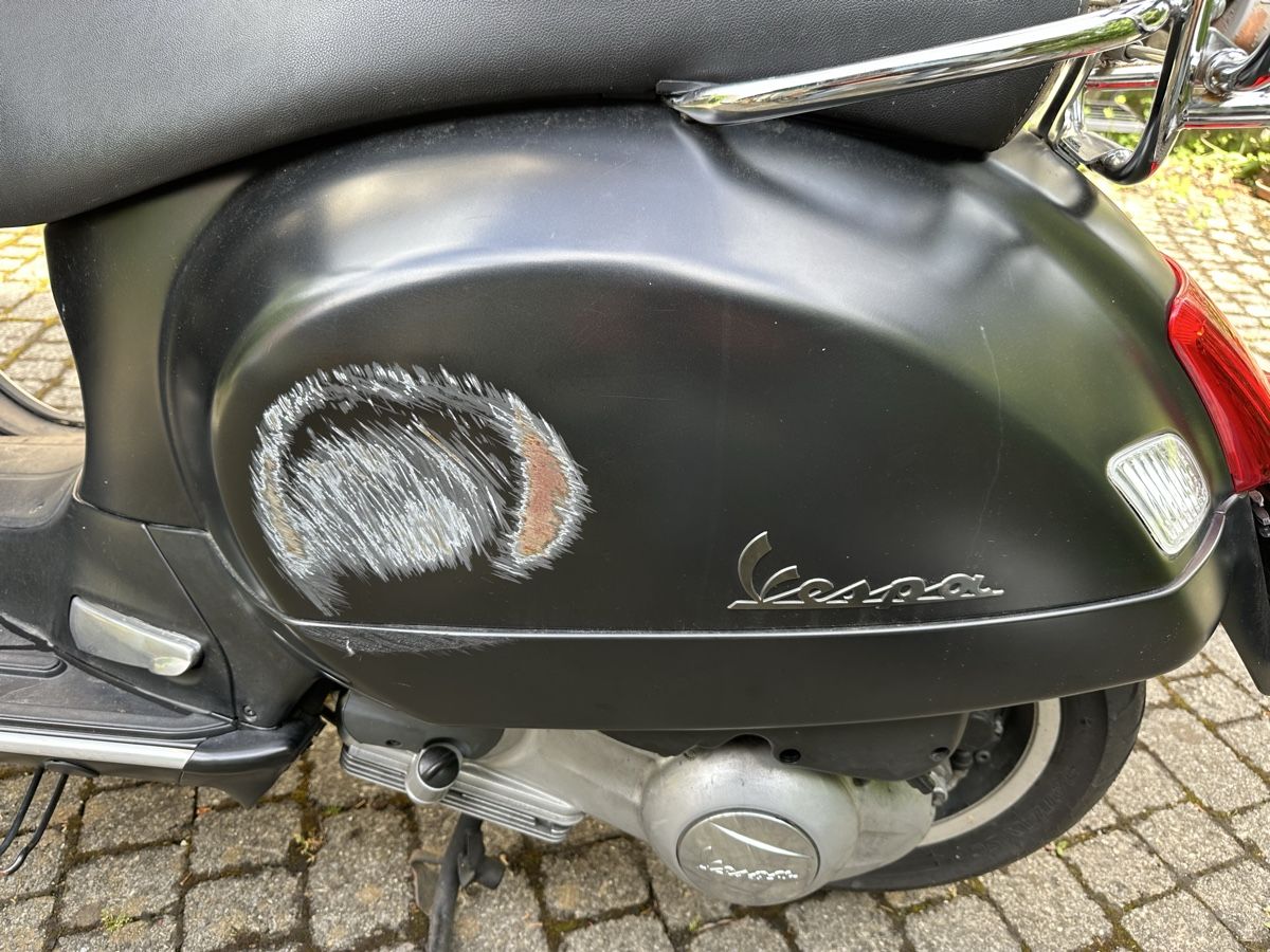 Vespa Scooters: Vespa Gts 300 – D'occasion à Wädenswil par tippihno 9