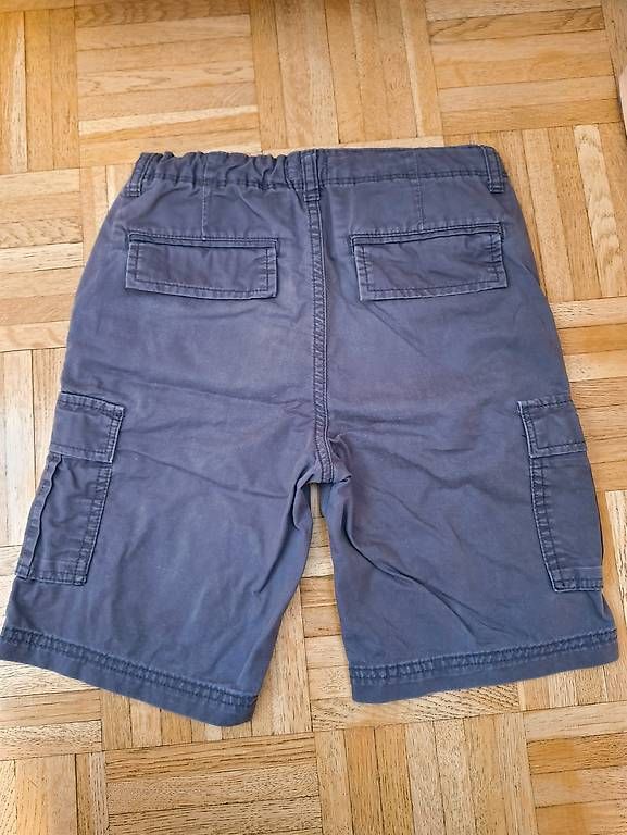 Jack & Jones Pantaloni: Kurze Cargo Jeans, Gr. 152 – Usato da St. Gallen venduto da curlygyal 1