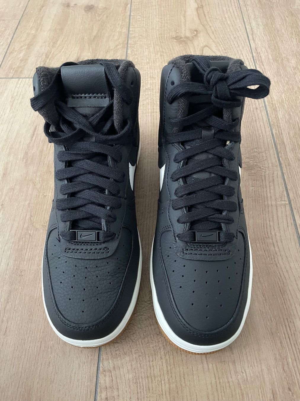 Nike Damenschuhe: Nike Air Force 1 Sculpt Gr. 38 NEU – Neu und originalverpackt aus Waltenschwil von hansnine 3