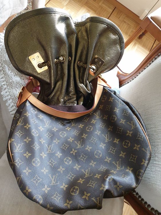 Louis Vuitton Madonna Kalahari GM