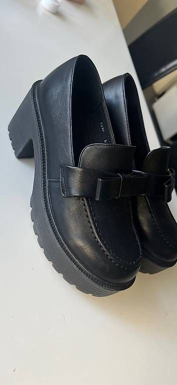 Scarpe da donna: Plateau Schuhe  – Usato da Rombach venduto da kar_5kkt