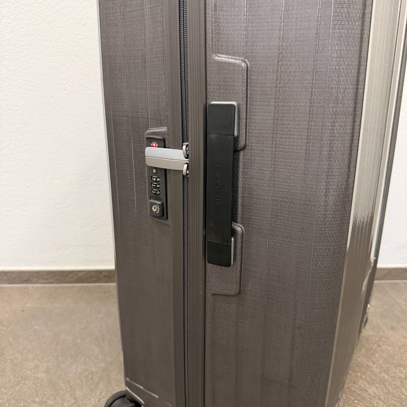 Samsonite Valigie: Neuer Koffer Samsonite Lite Box Spinner 81/30 Eclipse Grey – Nuovo (secondo la descrizione) da Balzers venduto da dassandro 4