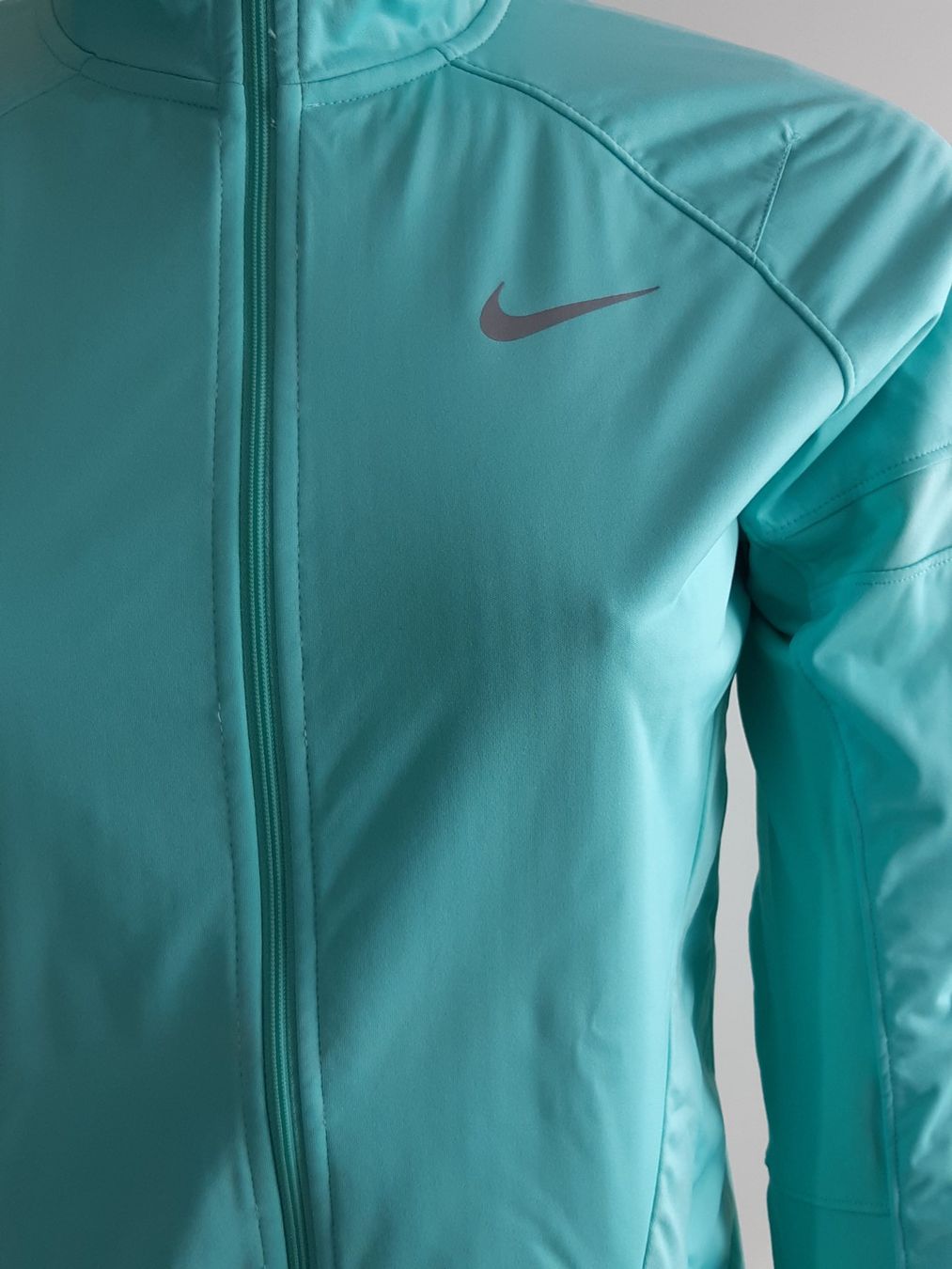Nike Vestes: Jacke Gr. M von Nike – Neuf (Voir description) à Thierachern par Shila99 1