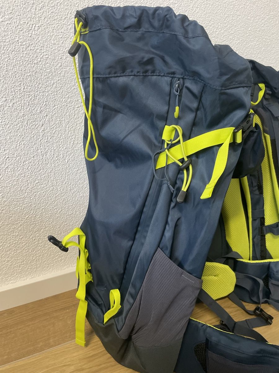 Zaini: Hiking Backpack, Perfect for Summer Adventures! – Nuovo (secondo la descrizione) da Goldau venduto da machdam 2