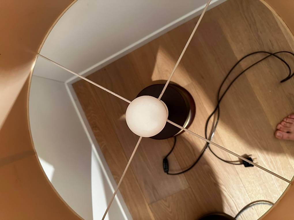 Lampade: 2 Vintage Lampem aus Massiv Holz – Usato da Zürich venduto da cos_2bsd 1