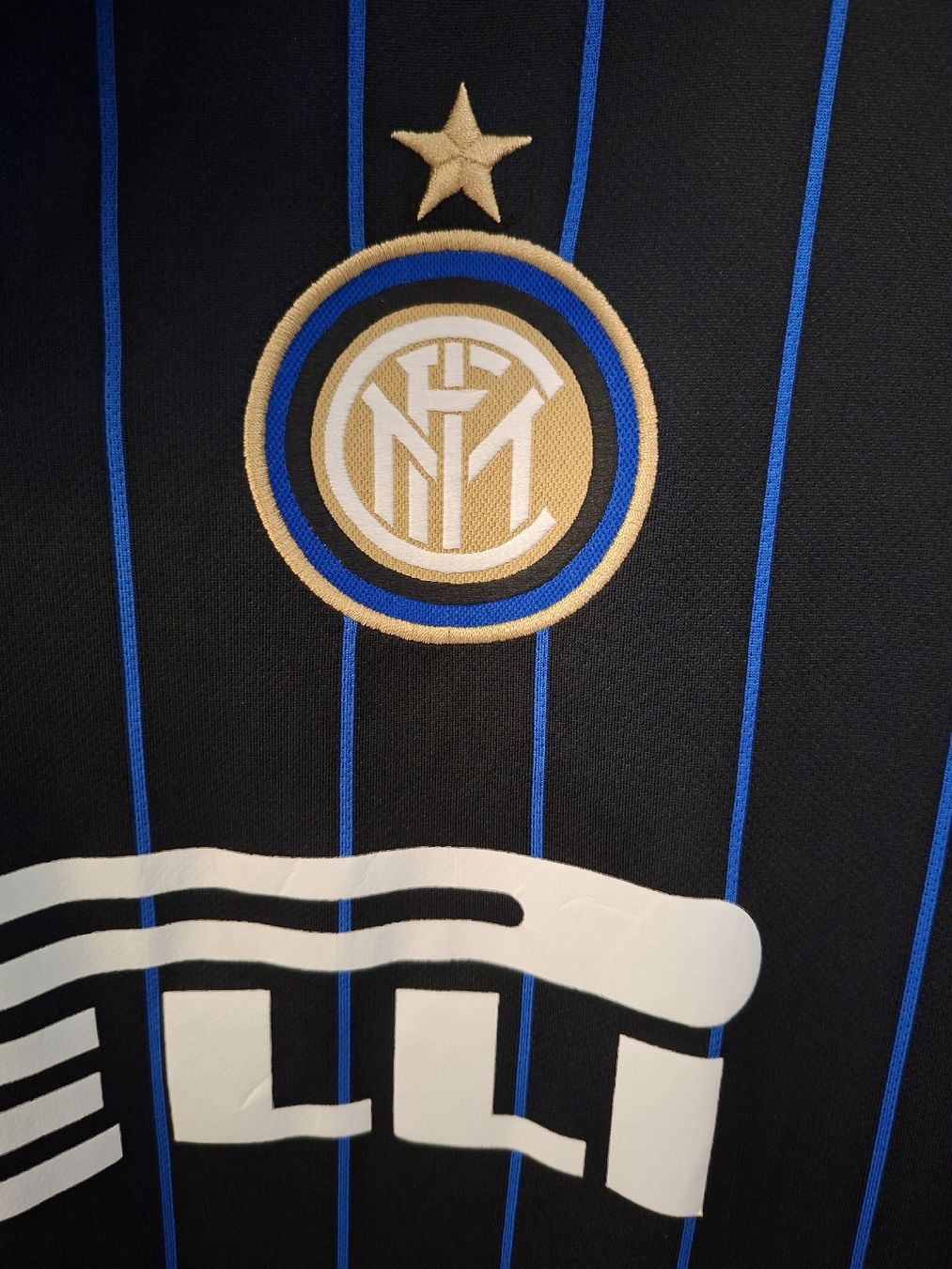 Football Club Internazionale Milano Canottiere & Pantaloni: Original Inter Milan 2014-15 Home Trikot – Usato da St-Léonard venduto da SwissDealsJersey 3