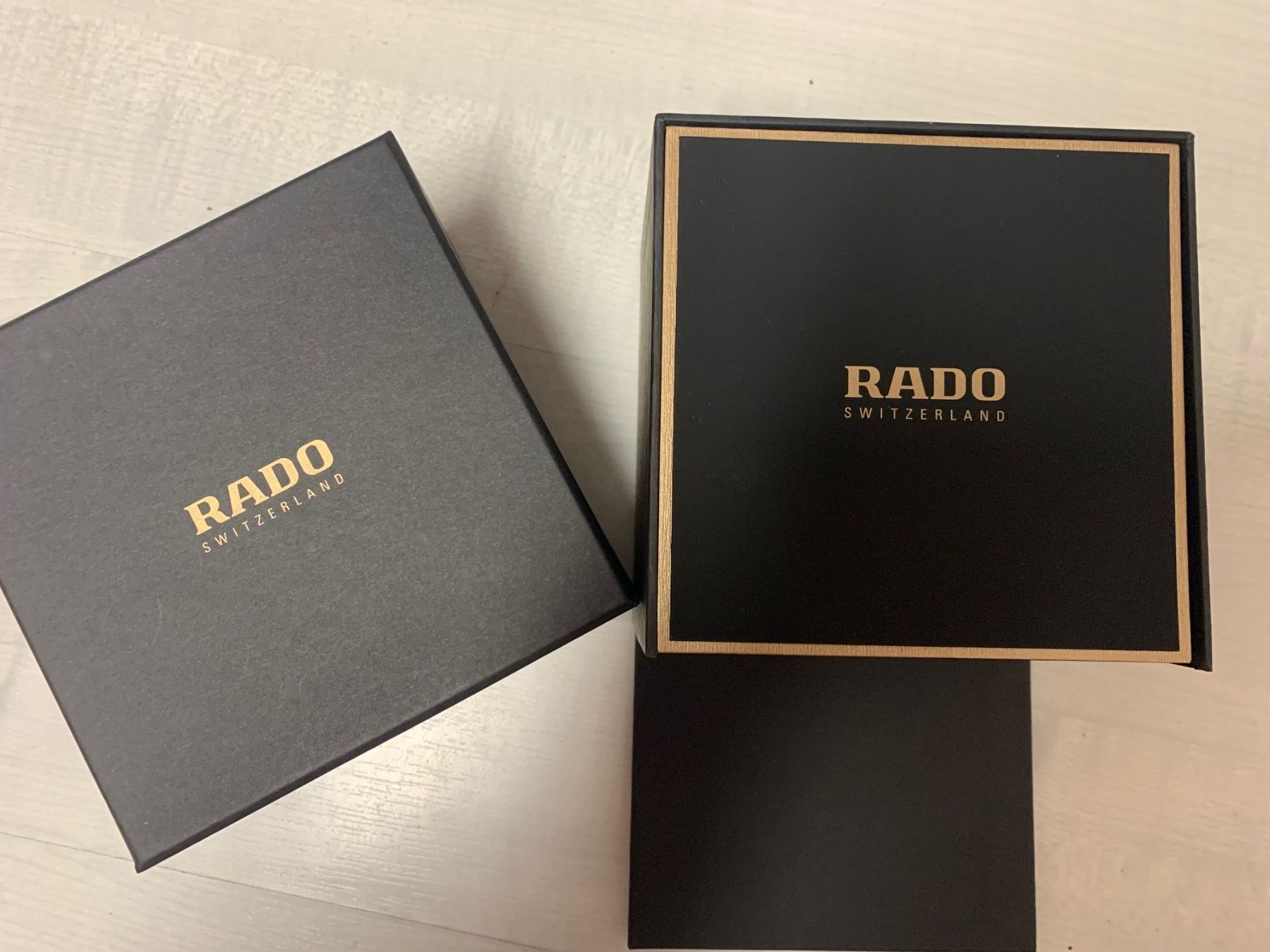 Rado Orologi: NEUE Rado True Square Diamonds – Nuovo e nell'imballaggio originale da Nürensdorf venduto da Pilot1 1