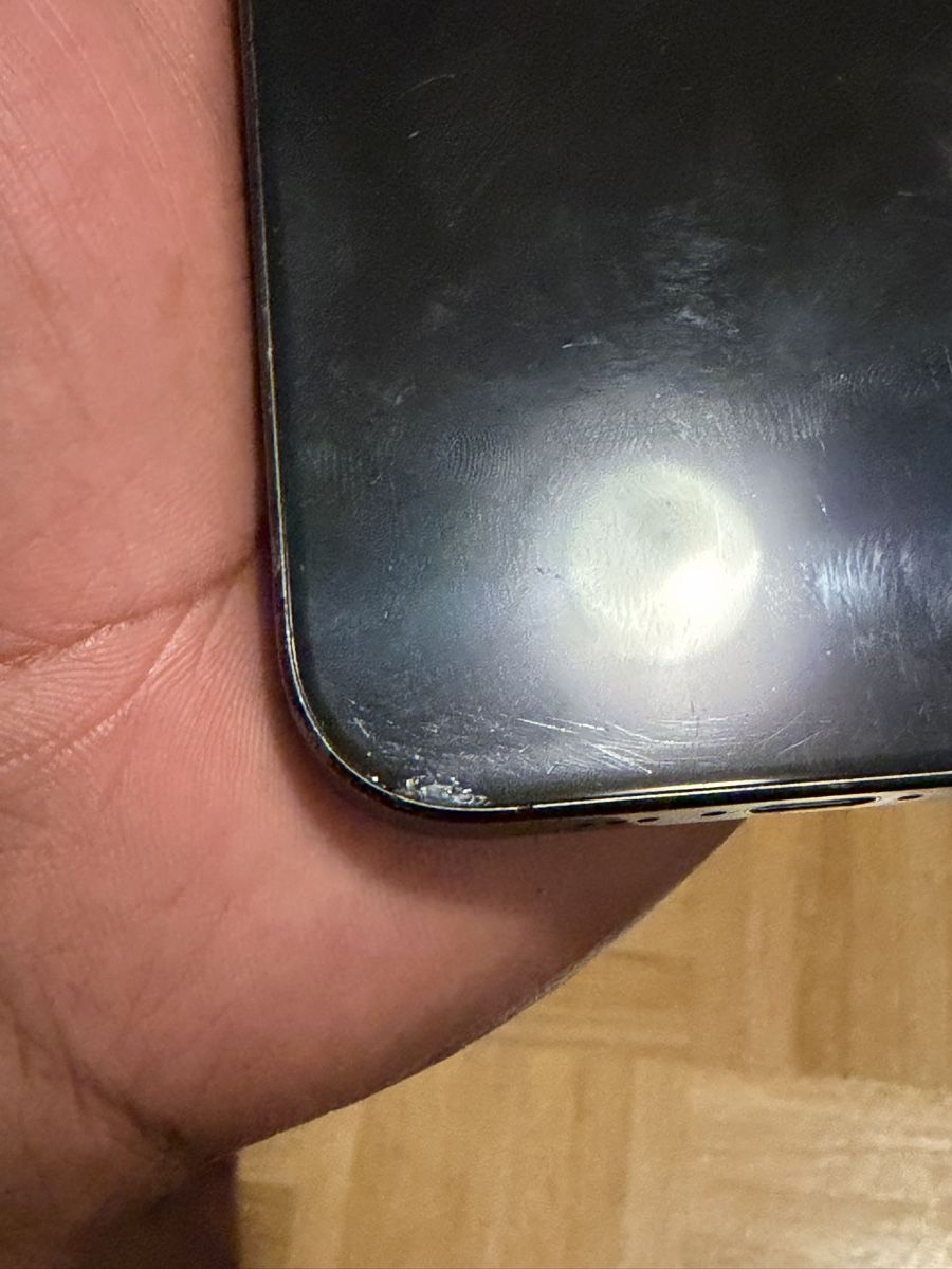 Apple Telefoni cellulari / Smartphones: iPhone 16 Pro 256GB mit 90% Akku – Usato da Dällikon venduto da YOTECH 5