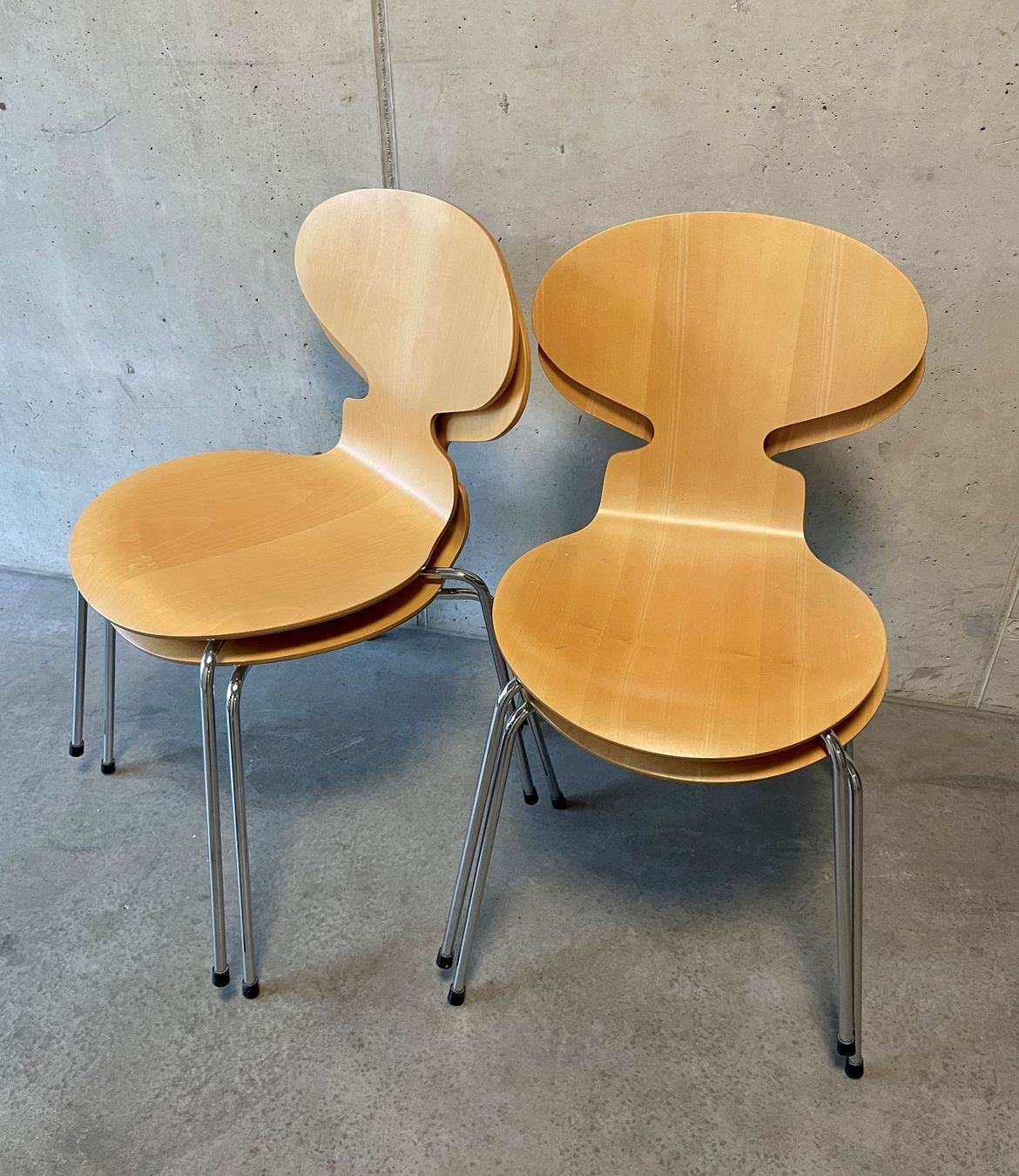 Fritz Hansen Sedie: Arne Jacobsen Stuhl Ameise 3101 Fritz Hansen – Usato da Zürich venduto da starch.studio 4