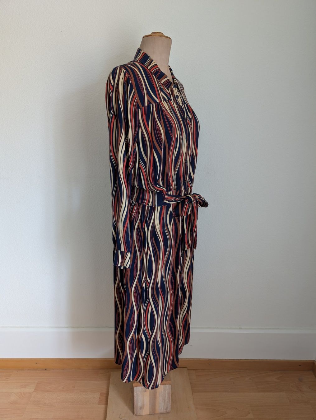 King Louie Vestiti: King Louie Blusenkleid lang, gemustert – Usato da Luzern venduto da lal_8z2w 1