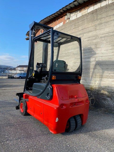 Linde Carrelli elevatori e a forche: Linde Triplex Elektro Stapler E16-02 – Usato da Laufen venduto da VERARMUS11 7
