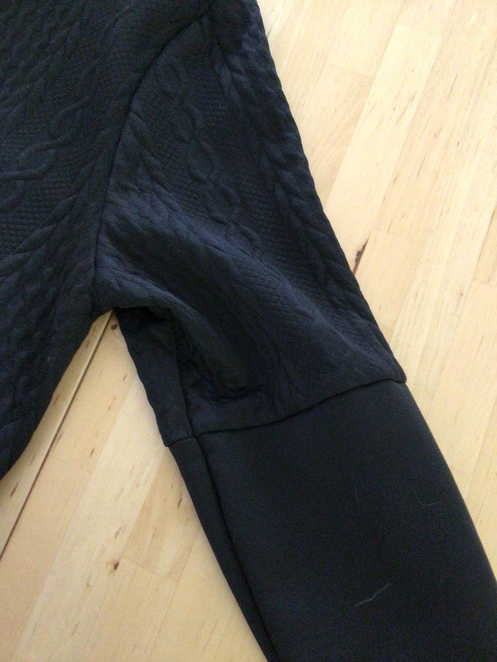 Vestes: Kapuzenjacke Schwarz Grösse 2XL – D'occasion à Einsiedeln par Tru7 2