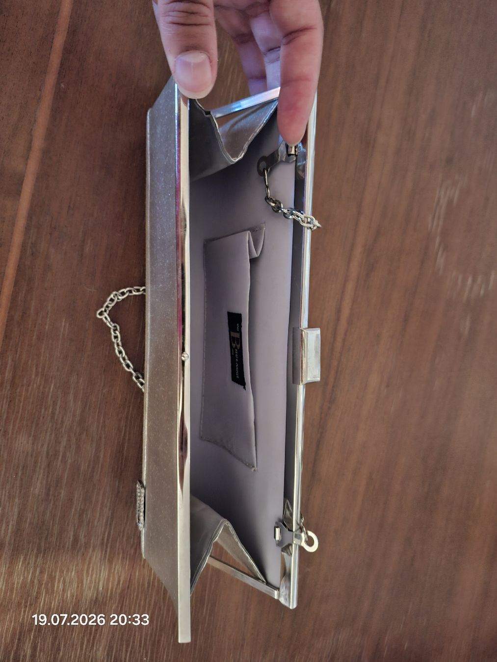 Sacs femmes: Handtasche Silber mit Kettchen – D'occasion à Schwerzenbach par Passihu 2