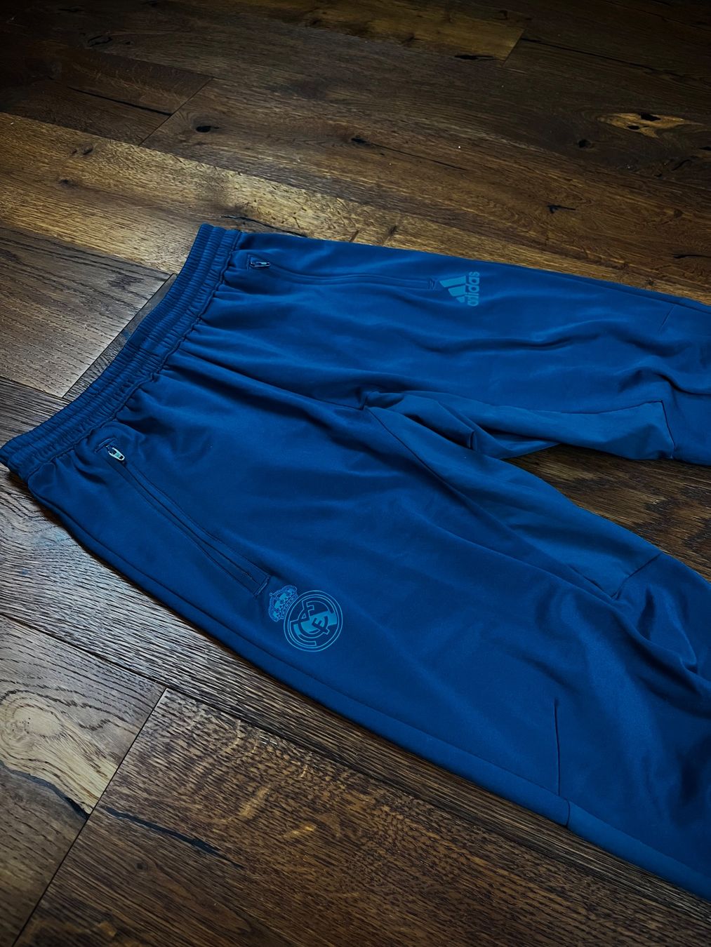 Adidas Pantaloni: Real Madrid Jogging Hosen – Usato da Lindau venduto da KT_Vintage 2