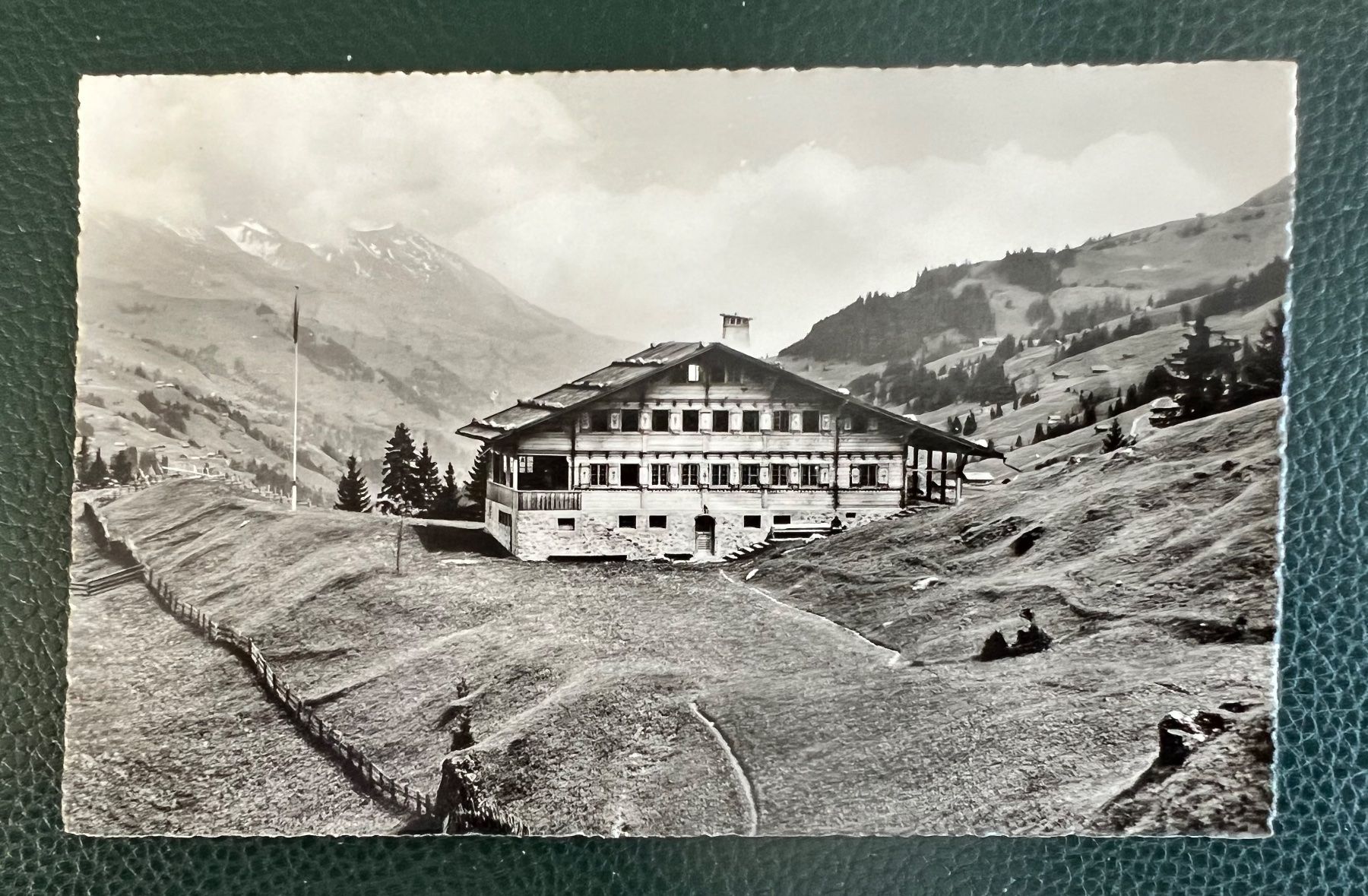 Cartes postales: Ansichtskarte von Adelboden,   Chalet Intern. des Eclaireuse – Neuf (Voir description) à Grueningen par ant_qb8l